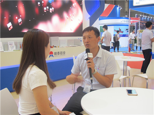  2017中国铝工业展：世铝网记者采访明泰铝业花絮