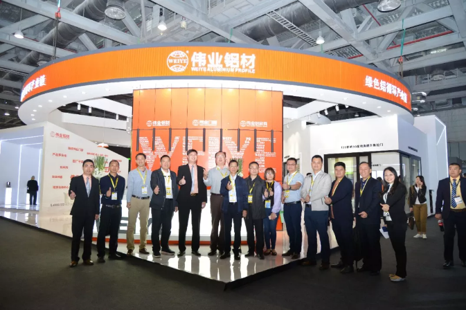 伟业闪亮广州铝门窗幕墙新产品博览会，斩获多项大奖